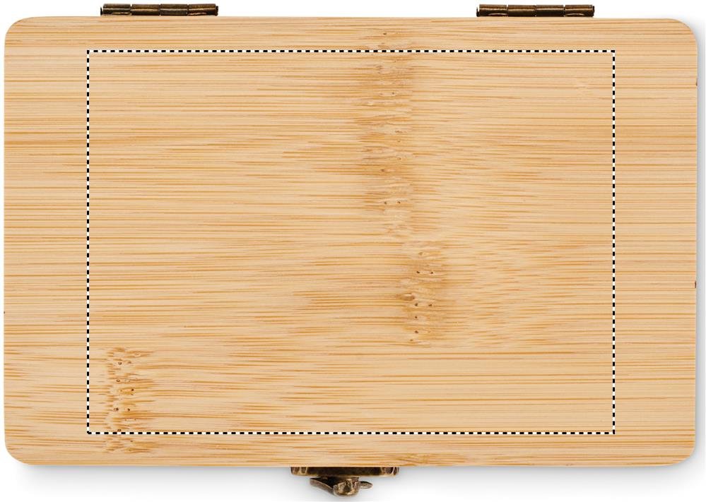 Izquierda: 110x80 mm