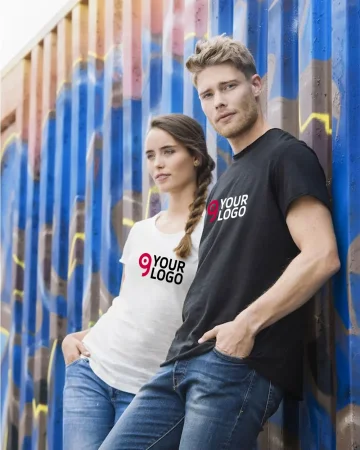 Derby-T Hombre: Camiseta slim de algodón flamé, cuello redondo, 140g