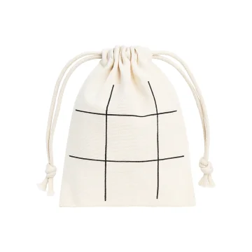 Juego de tres en raya de madera con bolsa de algodón